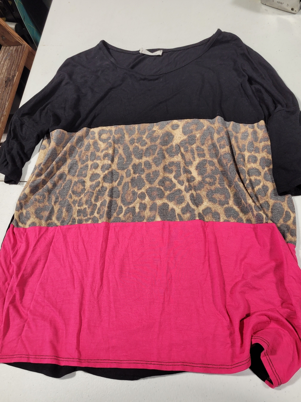 Women’s Colorblock Leopard Tunic Top in Black, Beige & Pink